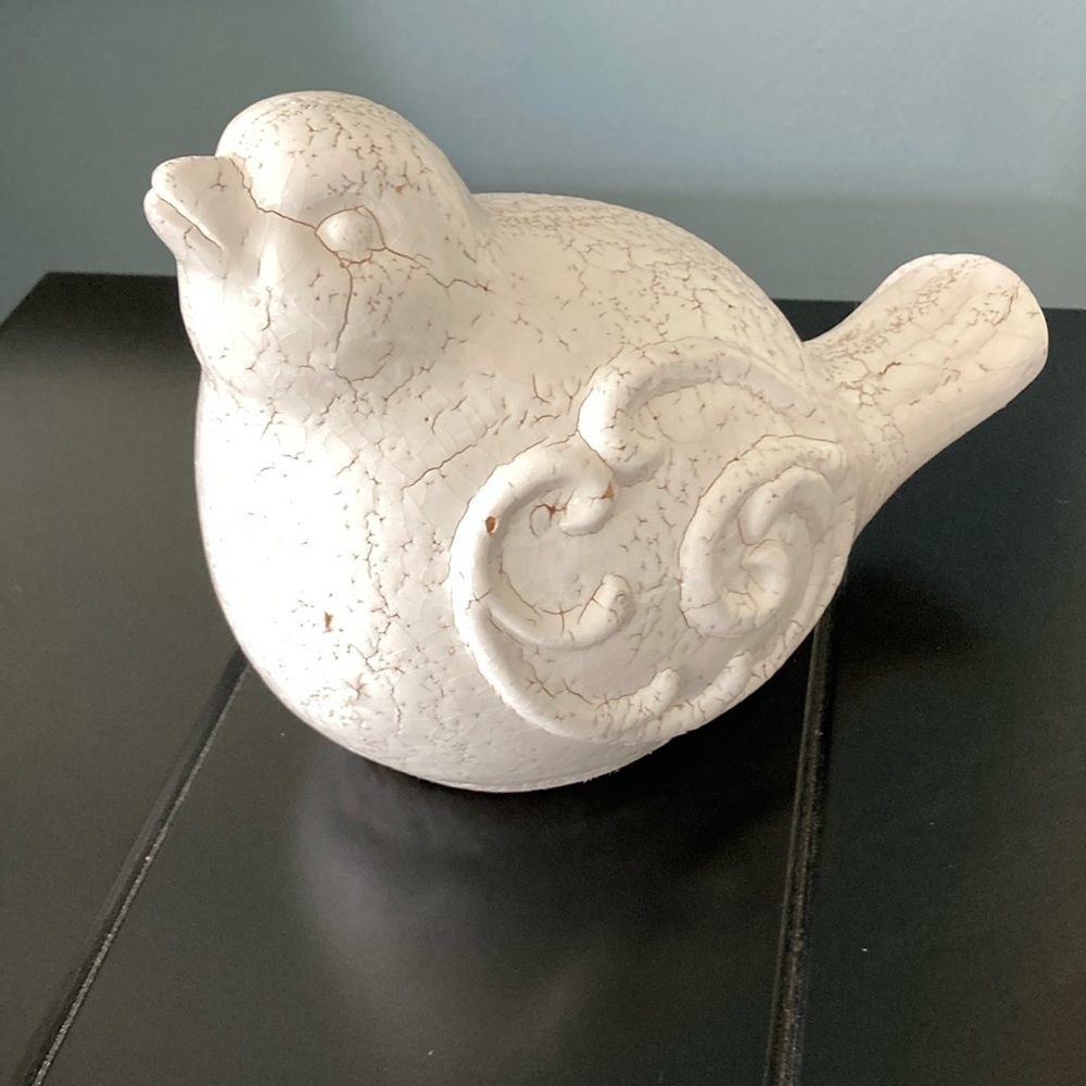 Crackle Ivory Ceramic Chick/ Only 1 left❗️